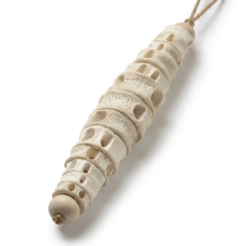 Decoratiune de agatat din oase de peste 39 cm