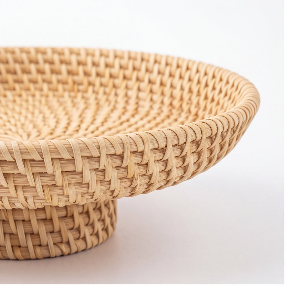 Platou impletit din ratan 23x6 cm
